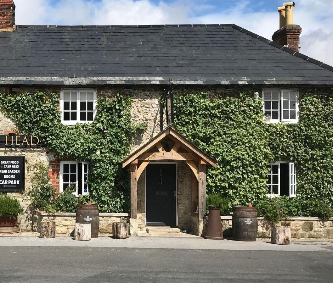 Hotel The Queen'S Head At Broad Chalke Exterior foto